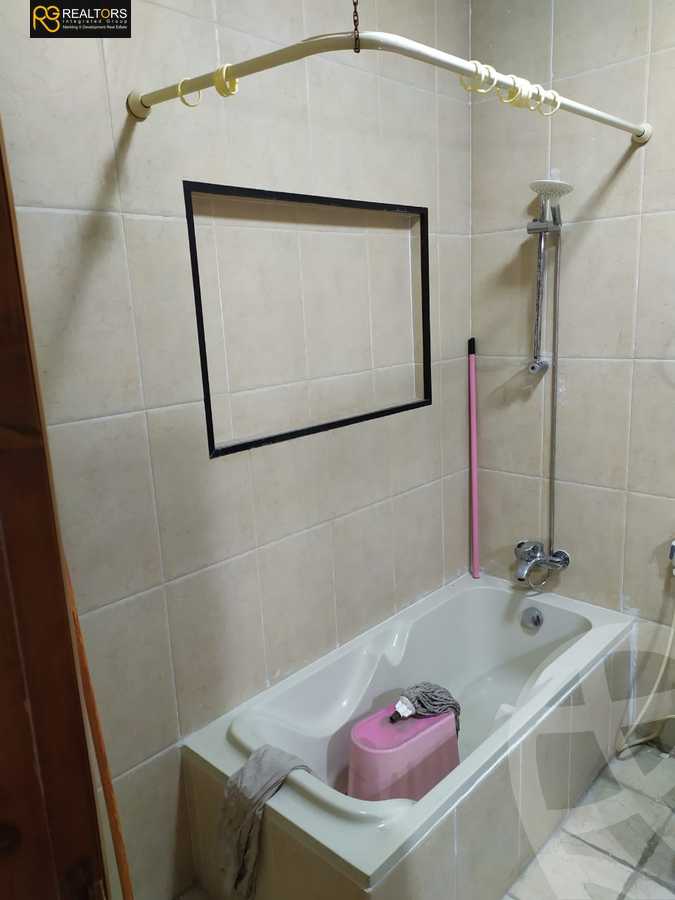 https://aqarmap.com.eg/ar/listing/6173541-for-sale-cairo-6th-of-october-hadaeq-october-kmbwnd-fy-hdyq-ktwbr-hay-el-ashgar