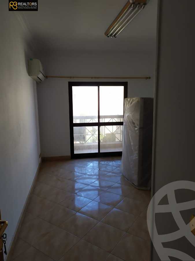 https://aqarmap.com.eg/ar/listing/6173541-for-sale-cairo-6th-of-october-hadaeq-october-kmbwnd-fy-hdyq-ktwbr-hay-el-ashgar