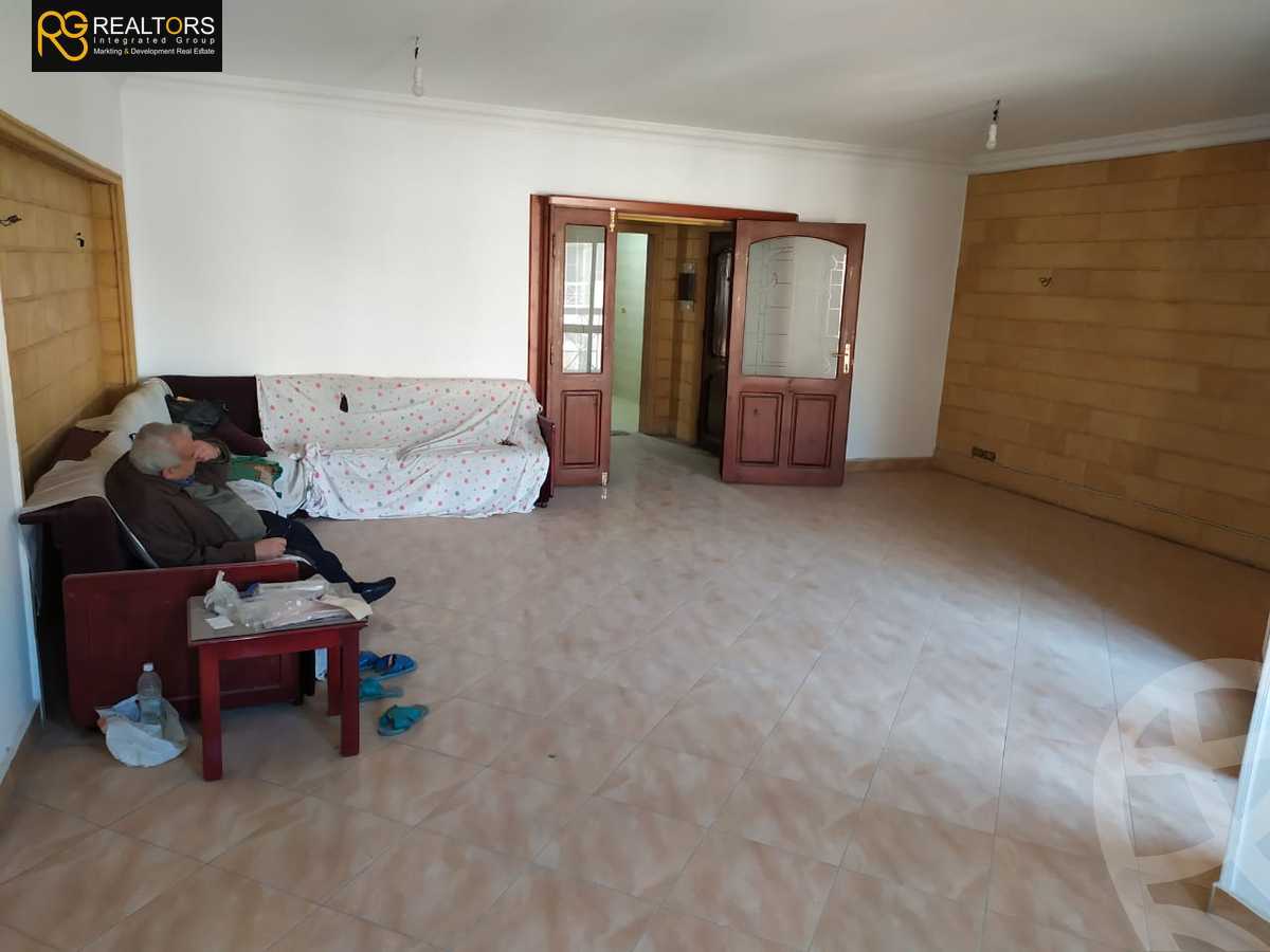 https://aqarmap.com.eg/ar/listing/6173541-for-sale-cairo-6th-of-october-hadaeq-october-kmbwnd-fy-hdyq-ktwbr-hay-el-ashgar