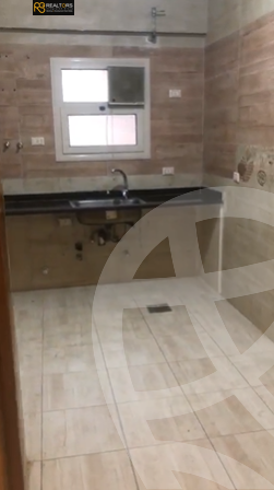 https://aqarmap.com.eg/ar/listing/6178339-for-rent-cairo-6th-of-october-compounds-murooj