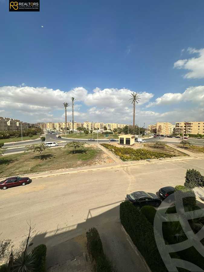 https://aqarmap.com.eg/ar/listing/6178350-for-sale-cairo-el-sheikh-zayed-city-el-hay-eltaseaa-area-1-el-bostan-st