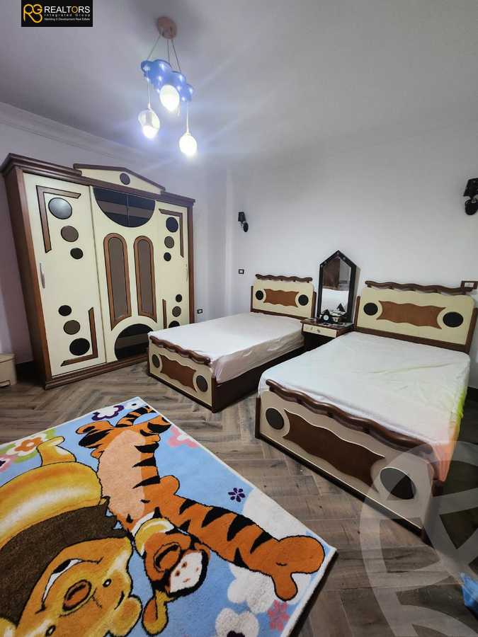 https://aqarmap.com.eg/ar/listing/6184121-for-sale-cairo-el-sheikh-zayed-city-compounds-el-khamayel