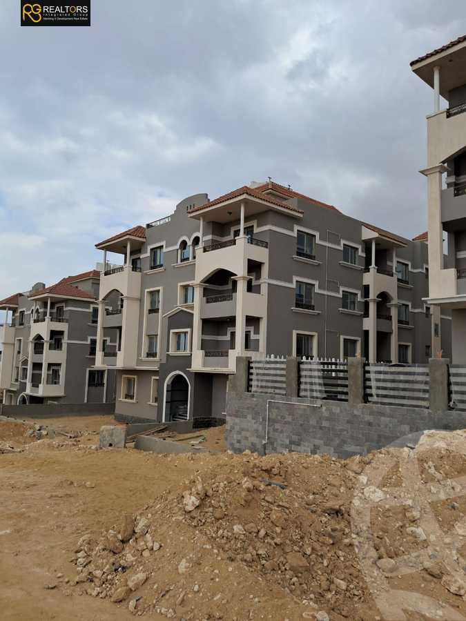 https://aqarmap.com.eg/ar/listing/6184135-for-sale-cairo-el-sheikh-zayed-city-compounds-el-khamayel