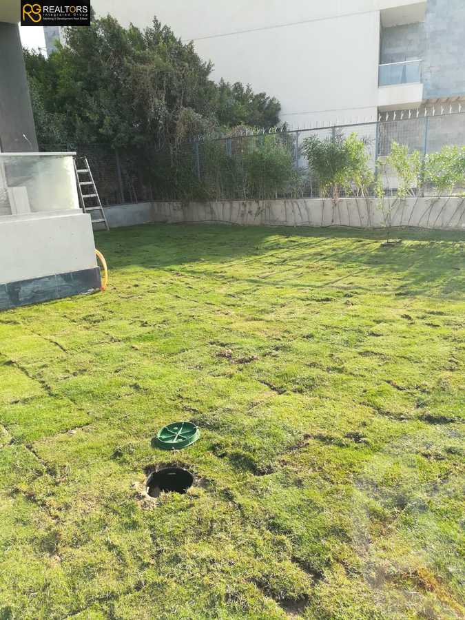 https://aqarmap.com.eg/en/listing/6184190-for-sale-cairo-el-sheikh-zayed-city-compounds-el-khamayel
