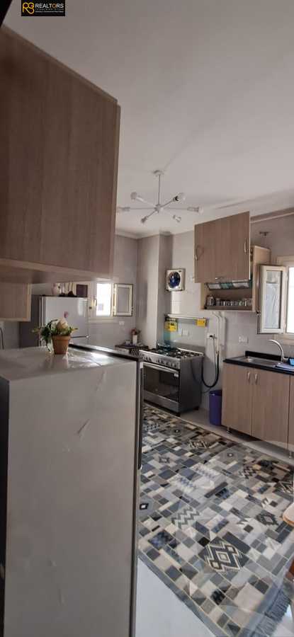 https://aqarmap.com.eg/en/listing/6184328-for-sale-cairo-el-sheikh-zayed-city-el-hay-el-khames-lhry