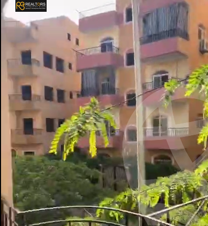 https://aqarmap.com.eg/ar/listing/6244809-for-sale-cairo-el-sheikh-zayed-city-el-hay-el-hady-ashaer-area-1-el-marwa-st