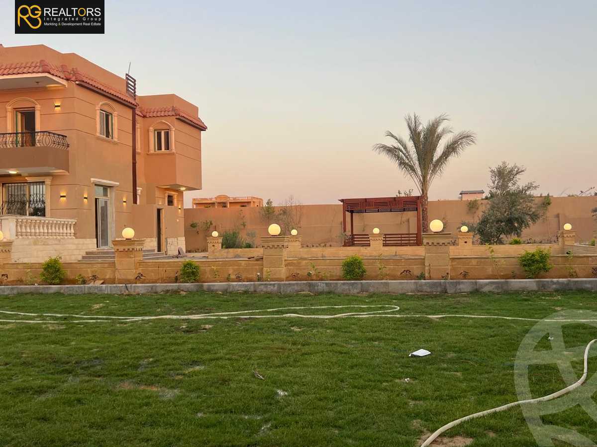 https://aqarmap.com.eg/en/listing/6244845-for-sale-cairo-el-sheikh-zayed-city-lshykh-zyd-ljdyd-el-reef-el-oroby