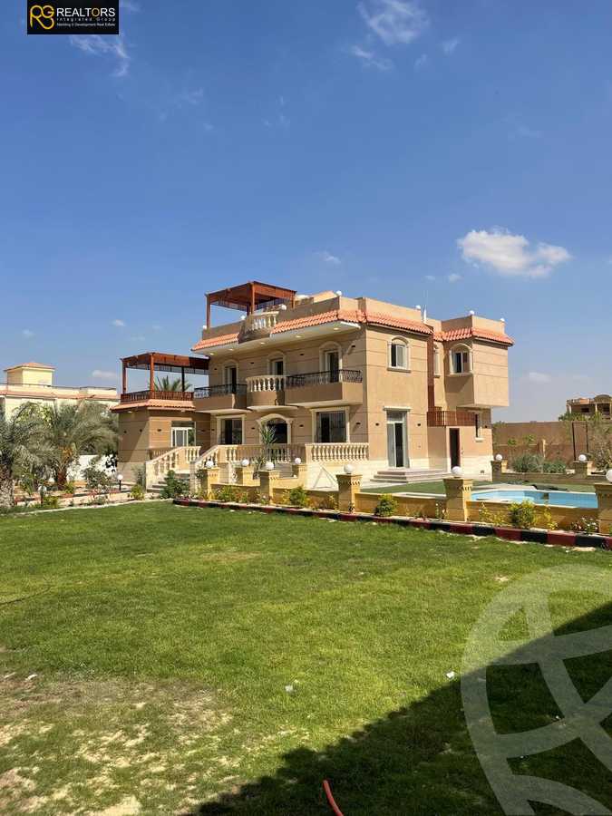 https://aqarmap.com.eg/en/listing/6244845-for-sale-cairo-el-sheikh-zayed-city-lshykh-zyd-ljdyd-el-reef-el-oroby