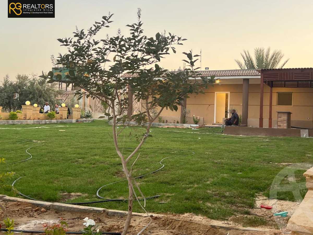 https://aqarmap.com.eg/en/listing/6244845-for-sale-cairo-el-sheikh-zayed-city-lshykh-zyd-ljdyd-el-reef-el-oroby