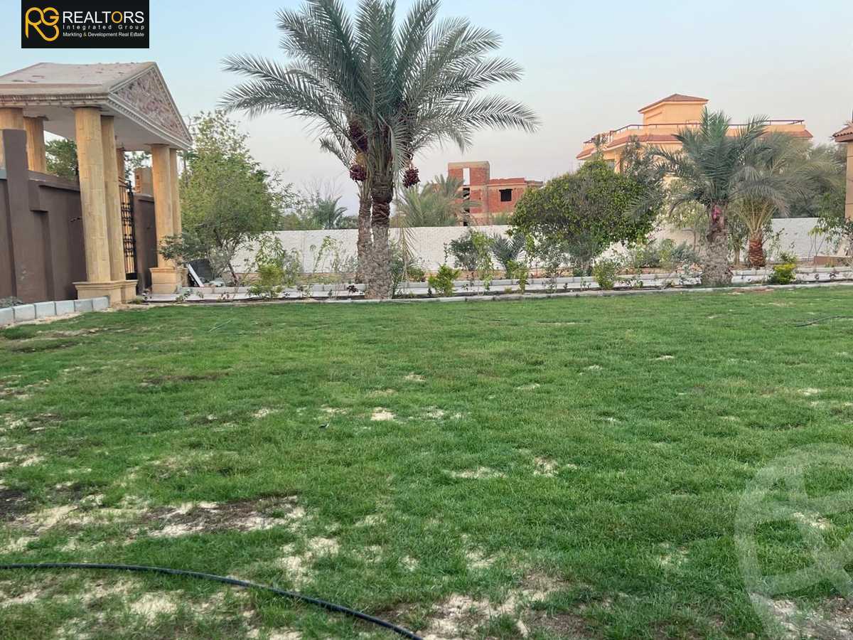 https://aqarmap.com.eg/en/listing/6244845-for-sale-cairo-el-sheikh-zayed-city-lshykh-zyd-ljdyd-el-reef-el-oroby