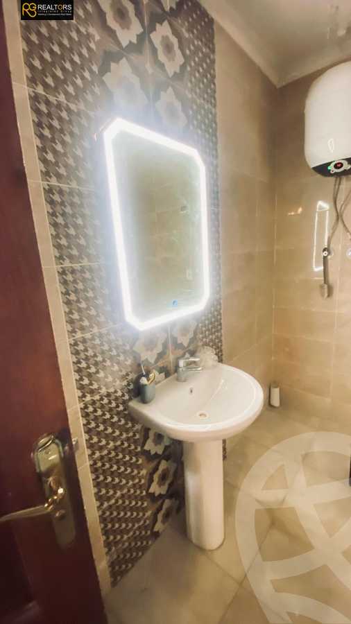 https://aqarmap.com.eg/en/listing/6248069-for-sale-cairo-el-sheikh-zayed-city-compounds-jn-1