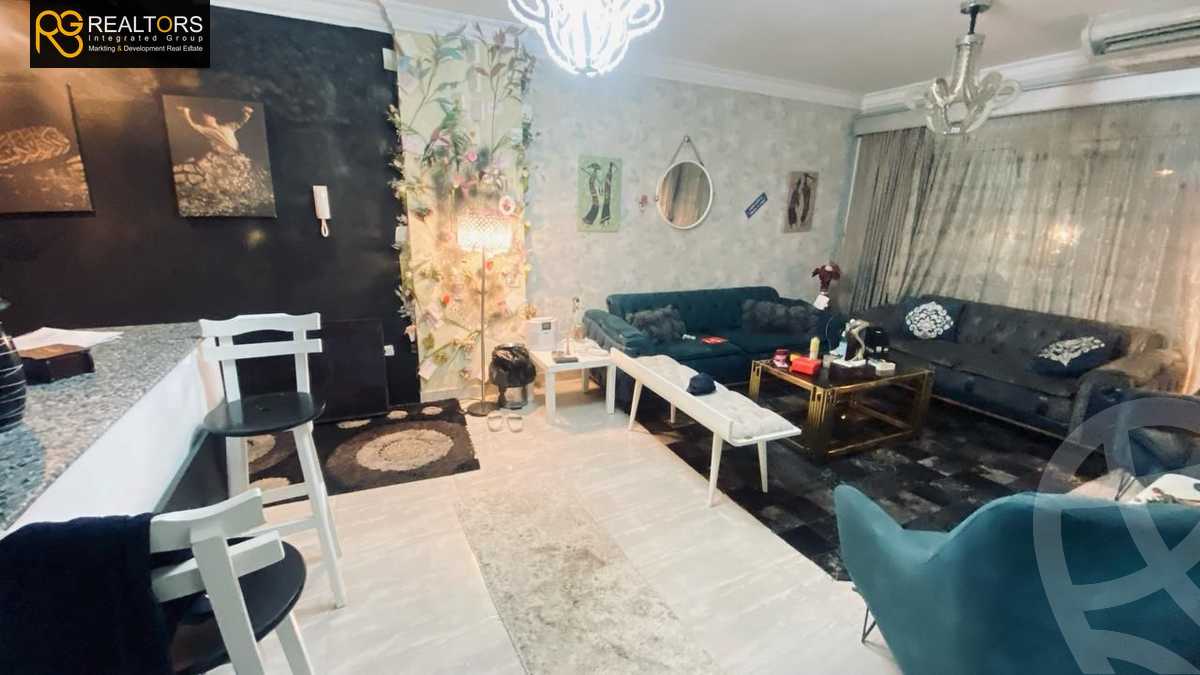 https://aqarmap.com.eg/en/listing/6248069-for-sale-cairo-el-sheikh-zayed-city-compounds-jn-1