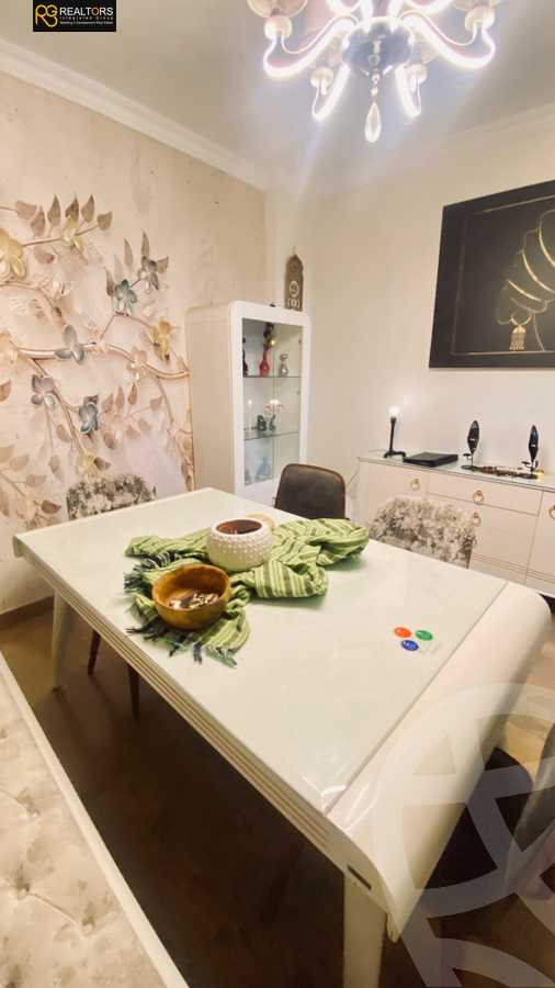 https://aqarmap.com.eg/en/listing/6248069-for-sale-cairo-el-sheikh-zayed-city-compounds-jn-1