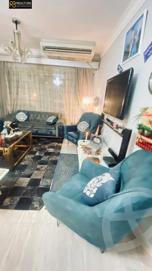 https://aqarmap.com.eg/en/listing/6248069-for-sale-cairo-el-sheikh-zayed-city-compounds-jn-1