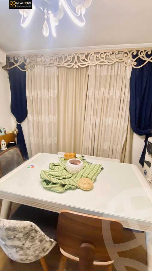 https://aqarmap.com.eg/en/listing/6248069-for-sale-cairo-el-sheikh-zayed-city-compounds-jn-1