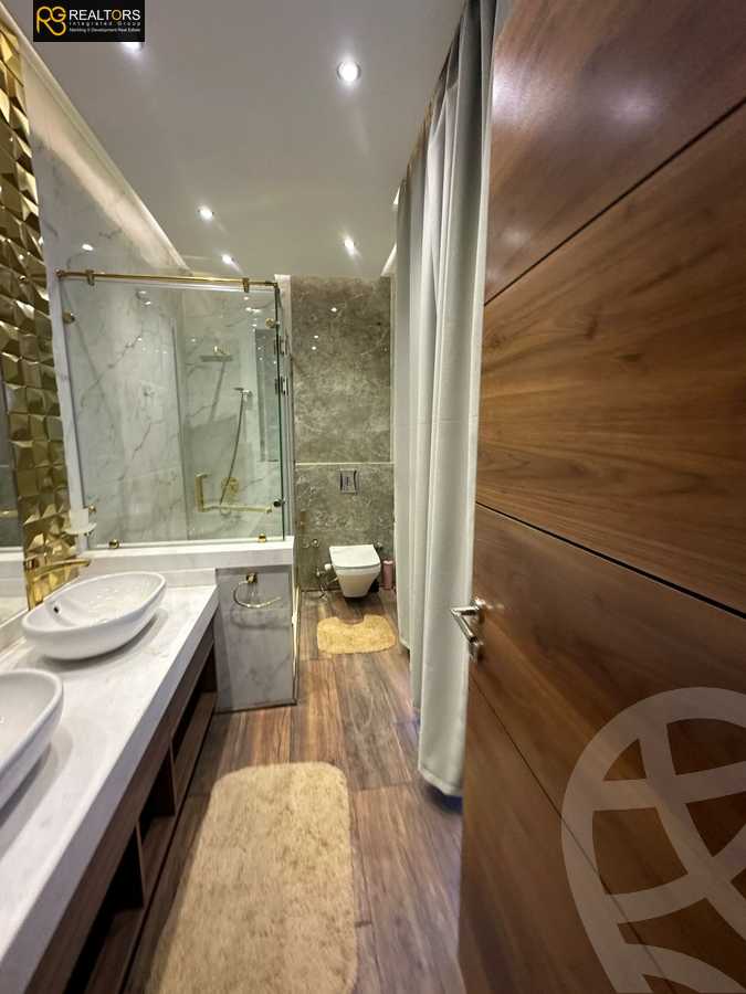 https://aqarmap.com.eg/en/listing/6248127-for-sale-cairo-el-sheikh-zayed-city-lshykh-zyd-ljdyd-el-patio-vera-la-vista