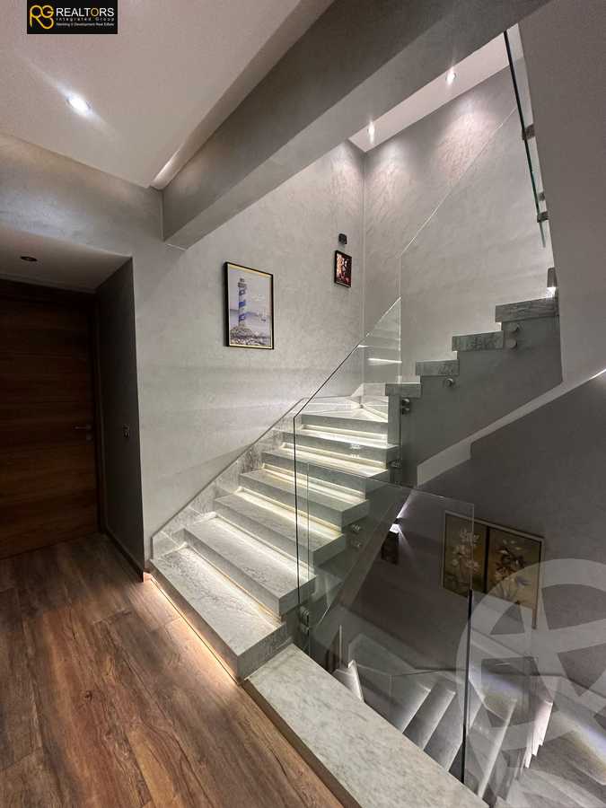 https://aqarmap.com.eg/en/listing/6248127-for-sale-cairo-el-sheikh-zayed-city-lshykh-zyd-ljdyd-el-patio-vera-la-vista