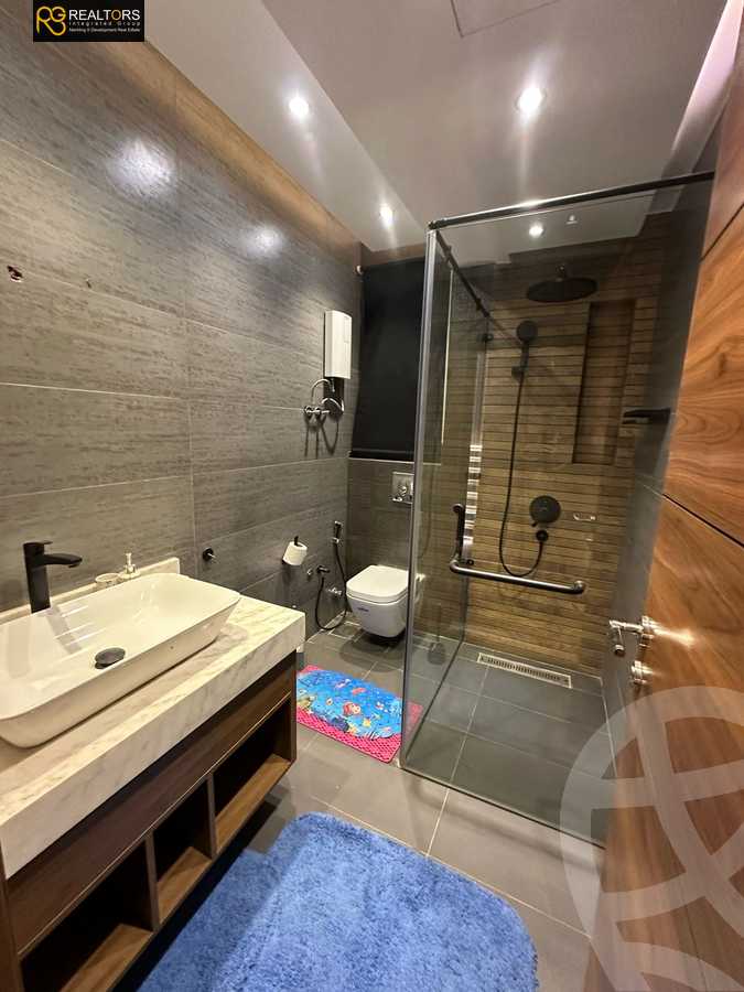 https://aqarmap.com.eg/en/listing/6248127-for-sale-cairo-el-sheikh-zayed-city-lshykh-zyd-ljdyd-el-patio-vera-la-vista