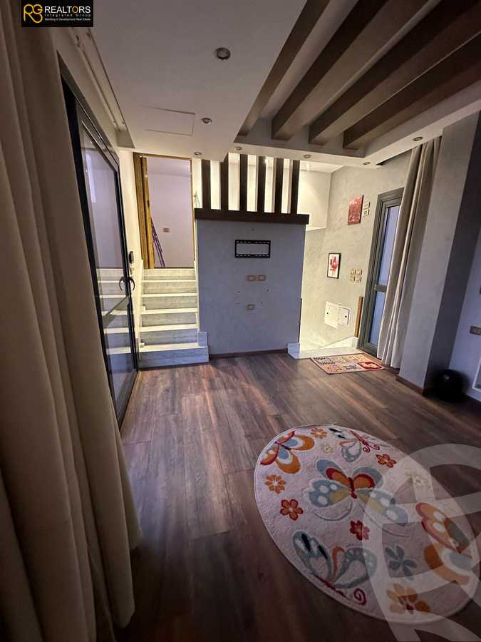 https://aqarmap.com.eg/en/listing/6248127-for-sale-cairo-el-sheikh-zayed-city-lshykh-zyd-ljdyd-el-patio-vera-la-vista