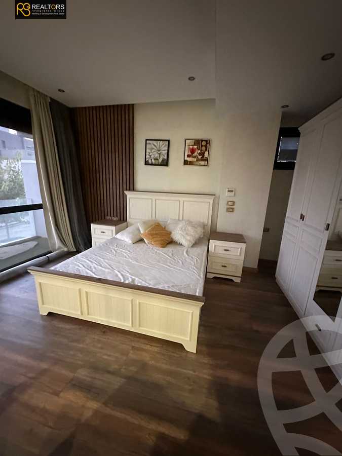 https://aqarmap.com.eg/en/listing/6248127-for-sale-cairo-el-sheikh-zayed-city-lshykh-zyd-ljdyd-el-patio-vera-la-vista