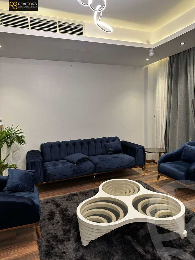 https://aqarmap.com.eg/en/listing/6248127-for-sale-cairo-el-sheikh-zayed-city-lshykh-zyd-ljdyd-el-patio-vera-la-vista
