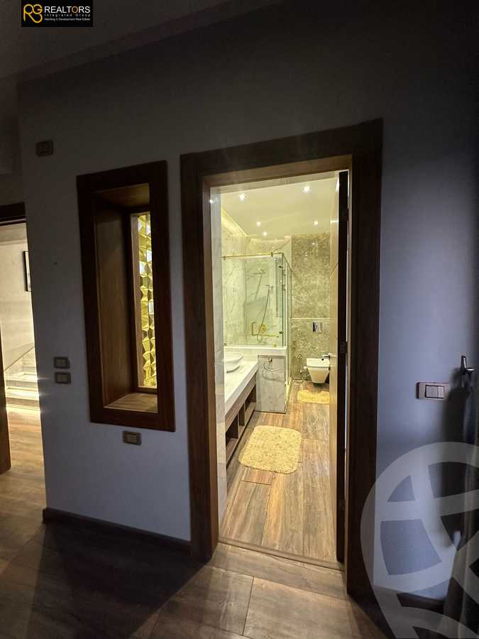https://aqarmap.com.eg/en/listing/6248127-for-sale-cairo-el-sheikh-zayed-city-lshykh-zyd-ljdyd-el-patio-vera-la-vista