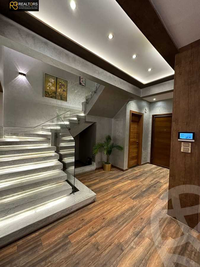 https://aqarmap.com.eg/en/listing/6248127-for-sale-cairo-el-sheikh-zayed-city-lshykh-zyd-ljdyd-el-patio-vera-la-vista