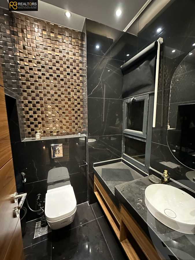 https://aqarmap.com.eg/en/listing/6248127-for-sale-cairo-el-sheikh-zayed-city-lshykh-zyd-ljdyd-el-patio-vera-la-vista
