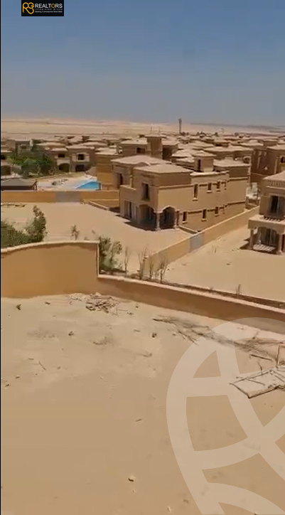 https://aqarmap.com.eg/en/listing/6248143-for-sale-cairo-el-sheikh-zayed-city-compounds-royal-meadows