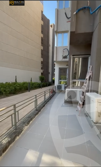 https://aqarmap.com.eg/ar/listing/6259022-for-sale-cairo-6th-of-october-hadaeq-october-kmbwnd-fy-hdyq-ktwbr-rock-eden-plaza-mall