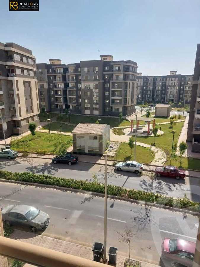 https://aqarmap.com.eg/ar/listing/6259033-for-sale-cairo-6th-of-october-compounds-jn-ktwbr