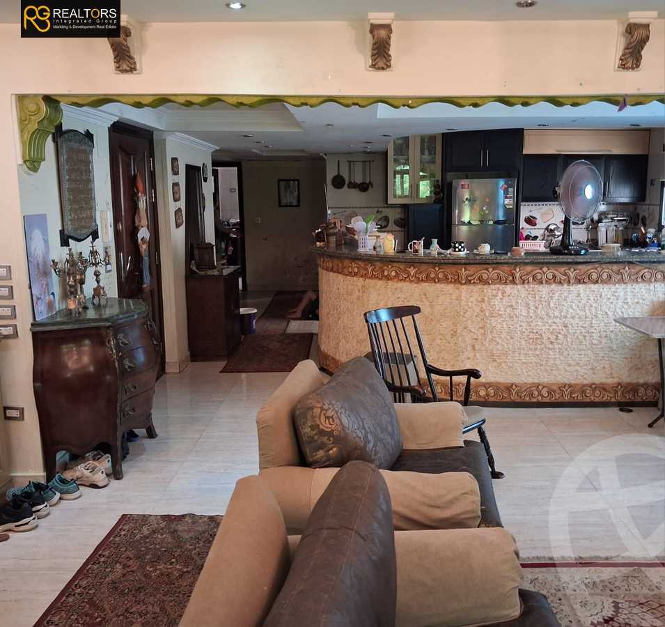 https://aqarmap.com.eg/ar/listing/6259157-for-sale-cairo-6th-of-october-el-ahyaa-neighborhood-1st-sixth-neighborhood