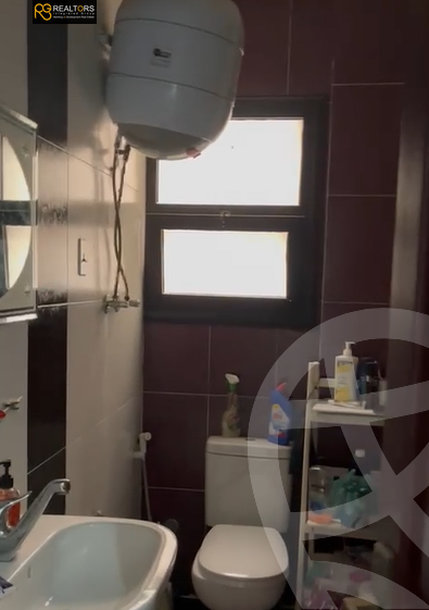 https://aqarmap.com.eg/ar/listing/6259297-for-sale-cairo-6th-of-october-el-ahyaa-neighborhood-3rd-al-hay-al-thalith-st