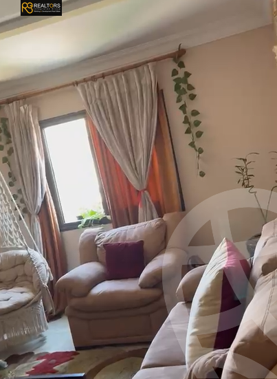 https://aqarmap.com.eg/ar/listing/6259297-for-sale-cairo-6th-of-october-el-ahyaa-neighborhood-3rd-al-hay-al-thalith-st