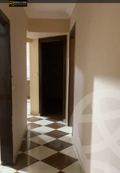 https://aqarmap.com.eg/ar/listing/6259683-for-sale-cairo-6th-of-october-el-ahyaa-neighborhood-4th-street-5