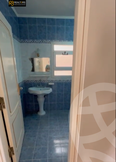 https://aqarmap.com.eg/en/listing/6262999-for-sale-cairo-6th-of-october-el-ahyaa-neighborhood-3rd-nasr-ammar-st