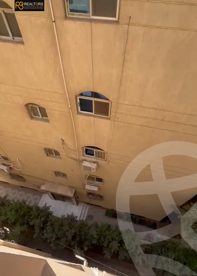 https://aqarmap.com.eg/en/listing/6262999-for-sale-cairo-6th-of-october-el-ahyaa-neighborhood-3rd-nasr-ammar-st