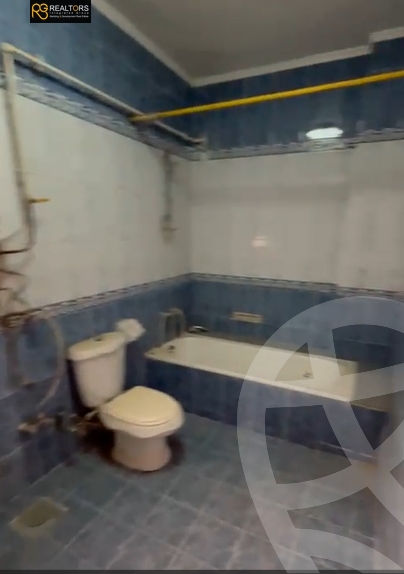 https://aqarmap.com.eg/en/listing/6262999-for-sale-cairo-6th-of-october-el-ahyaa-neighborhood-3rd-nasr-ammar-st
