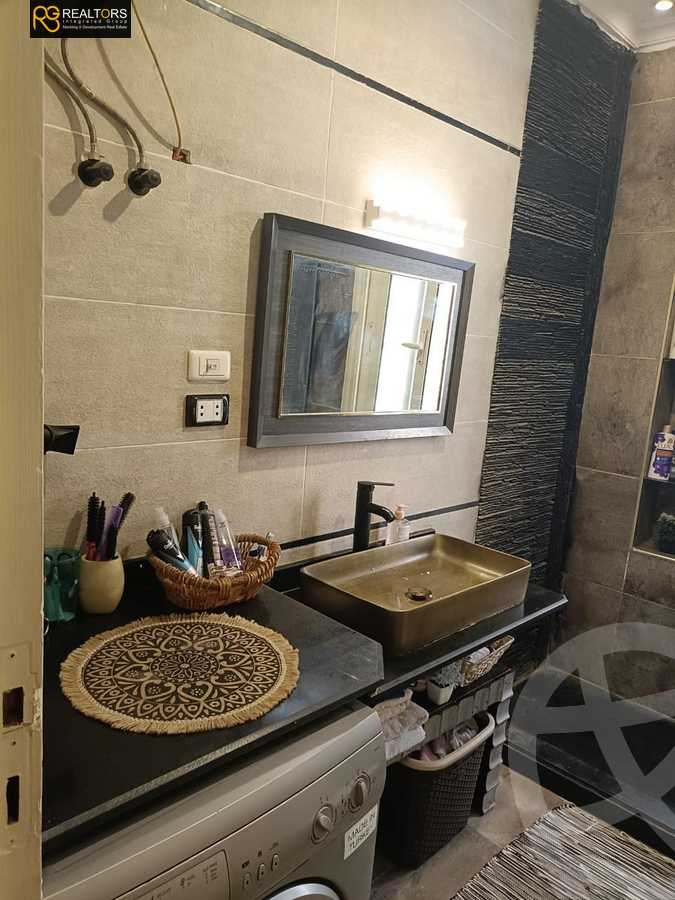 https://aqarmap.com.eg/en/listing/6263172-for-sale-cairo-6th-of-october-compounds-dream-land-lake-dream-dream-land-compound