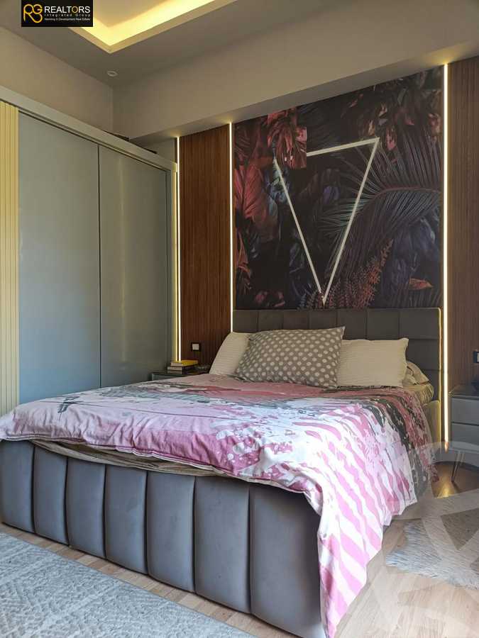 https://aqarmap.com.eg/en/listing/6263172-for-sale-cairo-6th-of-october-compounds-dream-land-lake-dream-dream-land-compound