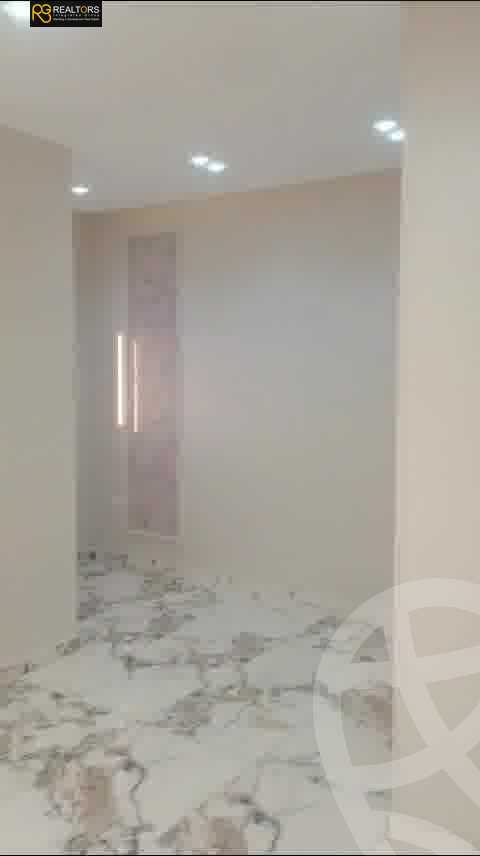 https://aqarmap.com.eg/ar/listing/6263277-for-sale-cairo-6th-of-october-el-ahyaa-neighborhood-5th-street-19