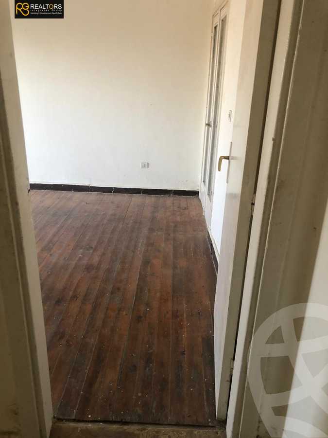 https://aqarmap.com.eg/ar/listing/6265097-for-sale-cairo-6th-of-october-featured-neighborhood-el-motamayez-neighborhood-abdallah-al-nadim-al-zohour-st