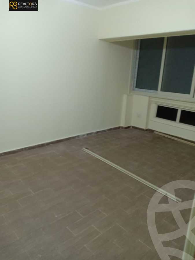 https://aqarmap.com.eg/en/listing/6269311-for-sale-cairo-6th-of-october-compounds-family-land