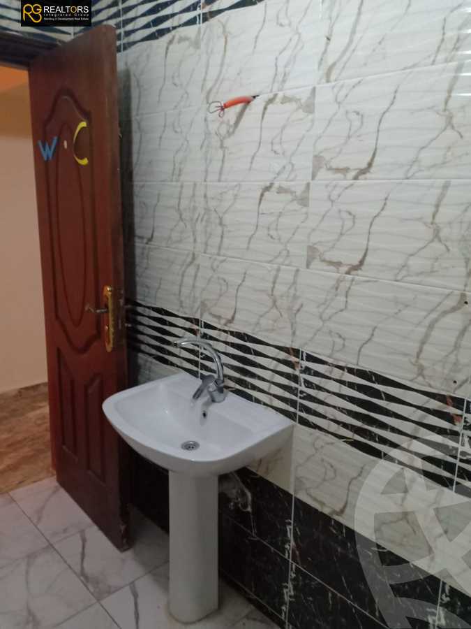 https://aqarmap.com.eg/en/listing/6269311-for-sale-cairo-6th-of-october-compounds-family-land