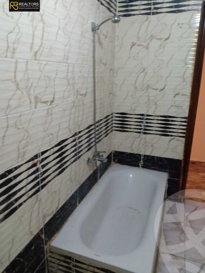 https://aqarmap.com.eg/en/listing/6269311-for-sale-cairo-6th-of-october-compounds-family-land