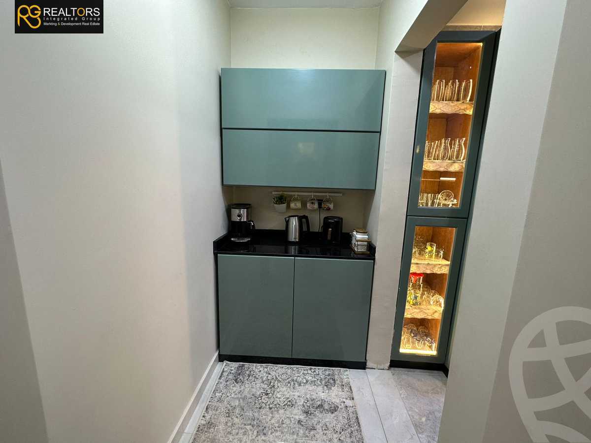 https://aqarmap.com.eg/ar/listing/6269340-for-rent-cairo-6th-of-october-compounds-october-plaza