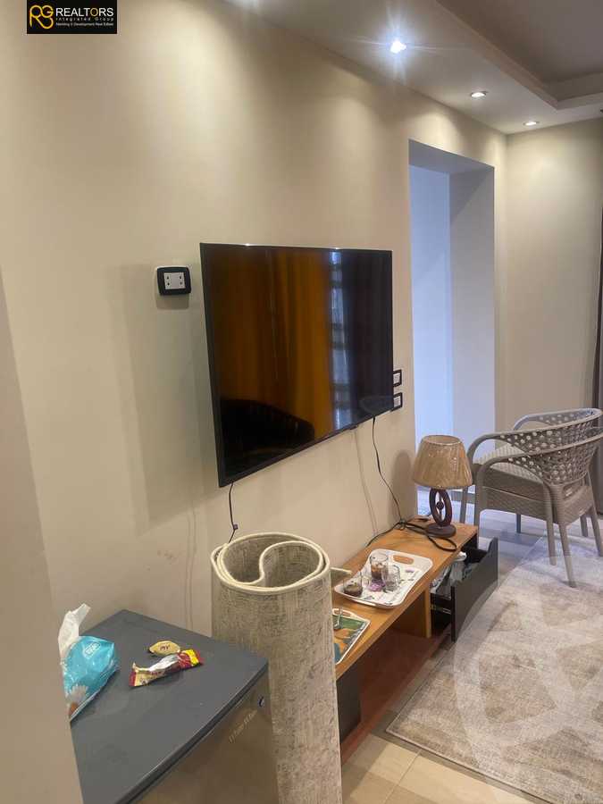 https://aqarmap.com.eg/ar/listing/6269410-for-rent-cairo-6th-of-october-compounds-october-plaza
