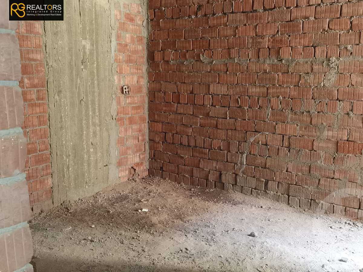 https://aqarmap.com.eg/en/listing/6269427-for-sale-cairo-6th-of-october-compounds-creek-park