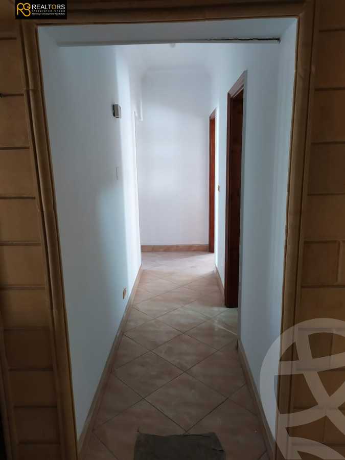 https://aqarmap.com.eg/ar/listing/6273214-for-sale-cairo-6th-of-october-hadaeq-october-kmbwnd-fy-hdyq-ktwbr-hay-el-ashgar