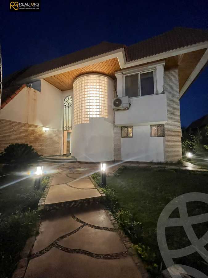https://aqarmap.com.eg/en/listing/6303815-for-sale-cairo-el-sheikh-zayed-city-compounds-el-rabwa